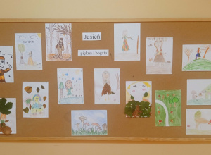 Klasy 1 - 6 – Wystawa prac w bibliotece szkolnej - "Jesień piękna i bogata"