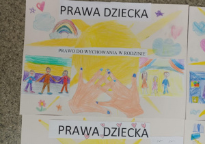 Plakaty wykonane przez uczniów z okazji Międzynarodowego Dnia Praw Dziecka.