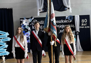 Poczet sztandarowy Szkoły Podstawowej nr 137