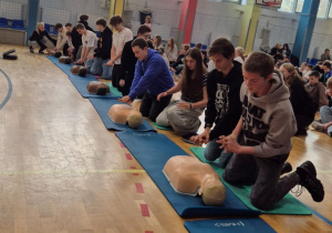 Sprawna zmiana w trakcie RKO kluczem do sukcesu