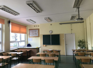 Adaptacje i wyposażenie sal lekcyjnych.