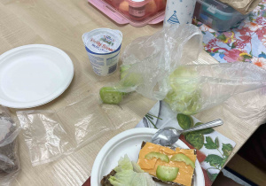 Zdrowe kanapki przygotowane przez uczniów klas czwartych