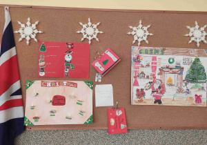 Prace uczniów klas czwartych, którzy wzięli udział w drugiej edycji szkolnego konkursu Christmas dictionary